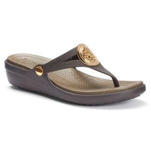 CROCS || Sanrah Women's Wedge Sandals Brown Gold Size 6 NEW